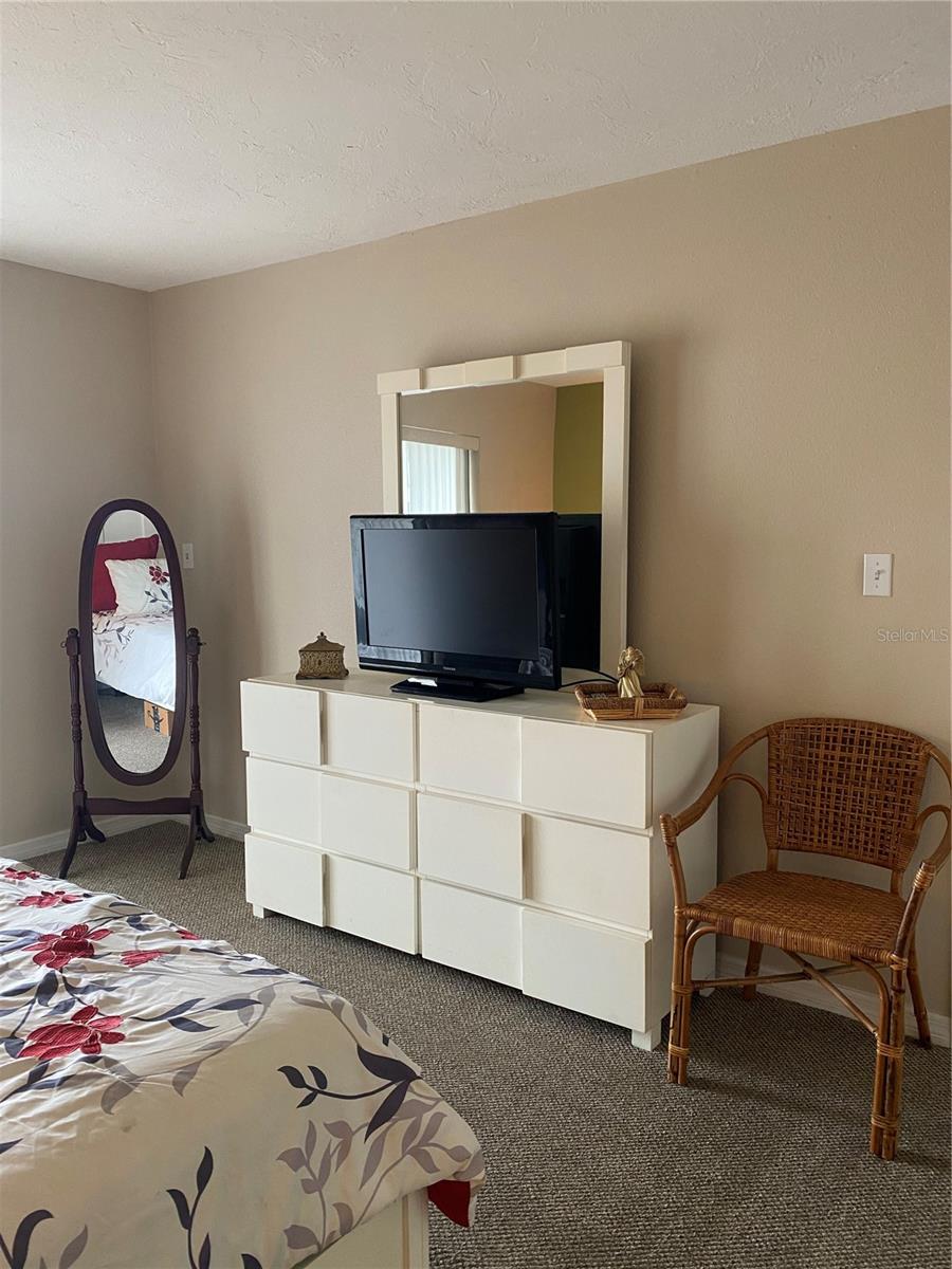 BAYSHORE ON THE LAKE CONDO APTS - Residential