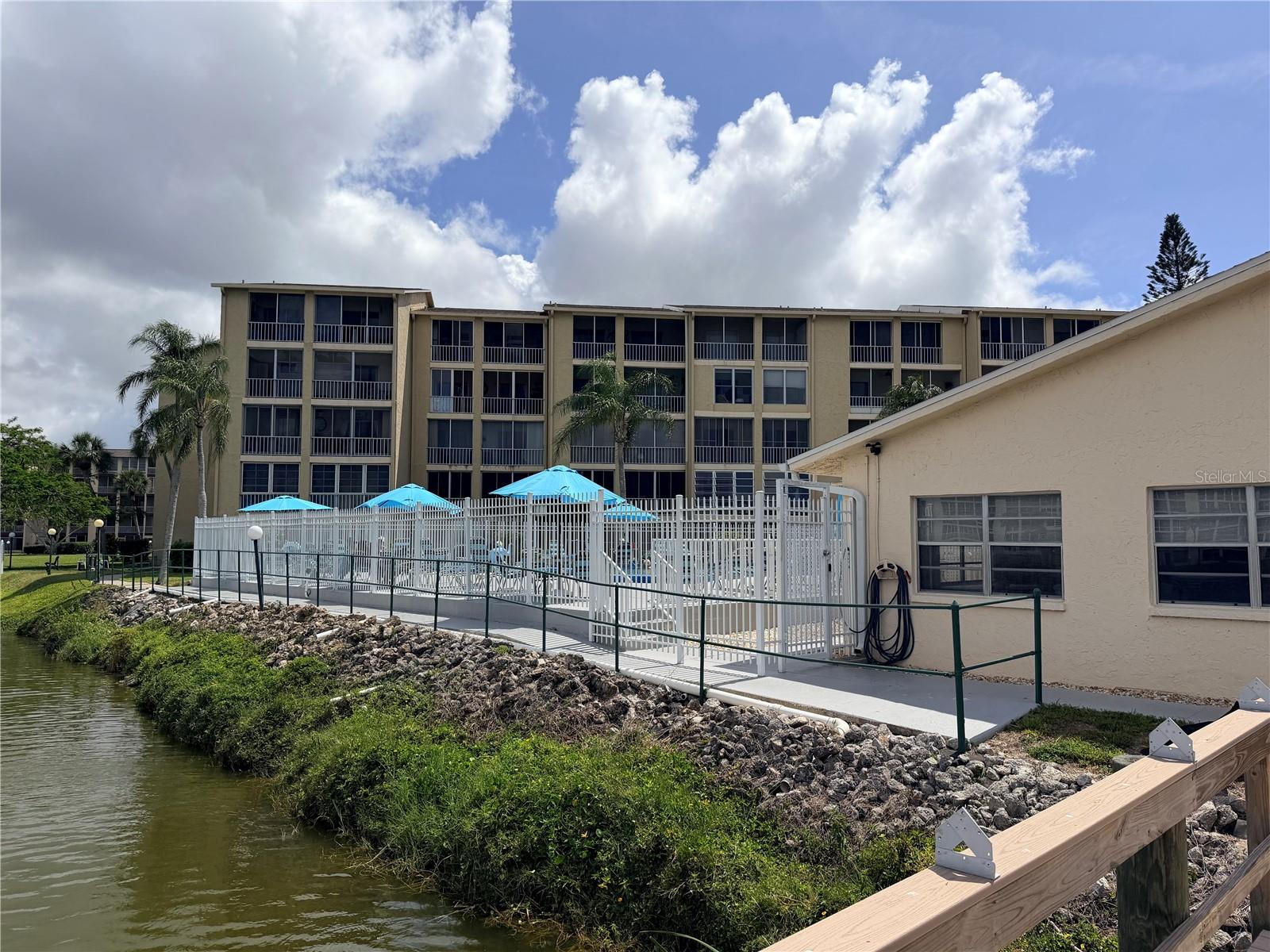 BAYSHORE ON THE LAKE CONDO APTS - Residential