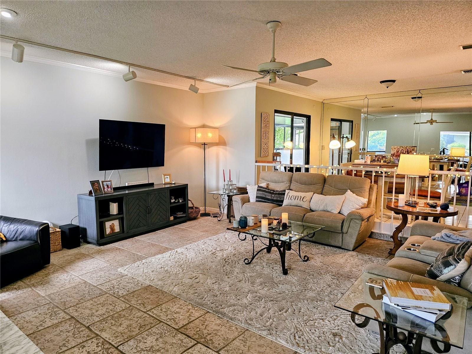 LANDINGS CARRIAGEHOUSE II - Residential Lease
