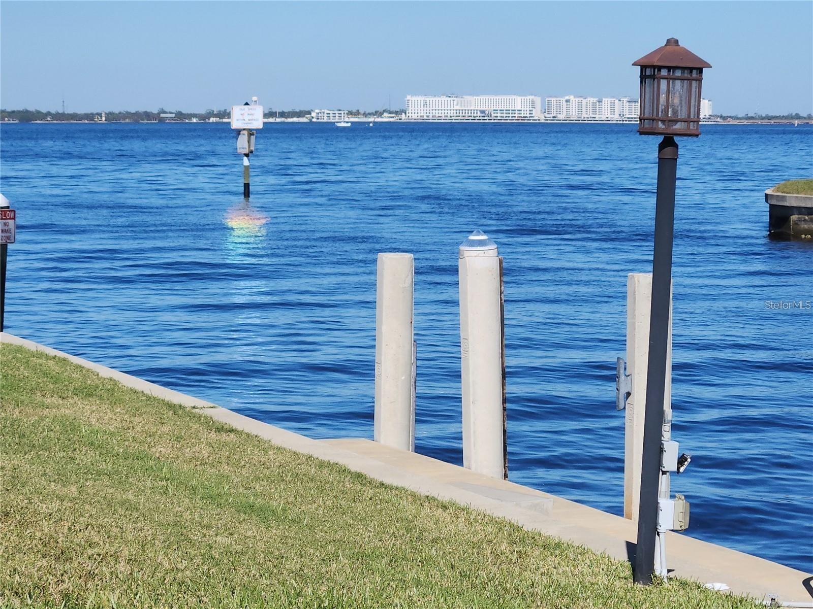 PUNTA GORDA ISLES SEC 04 - Land