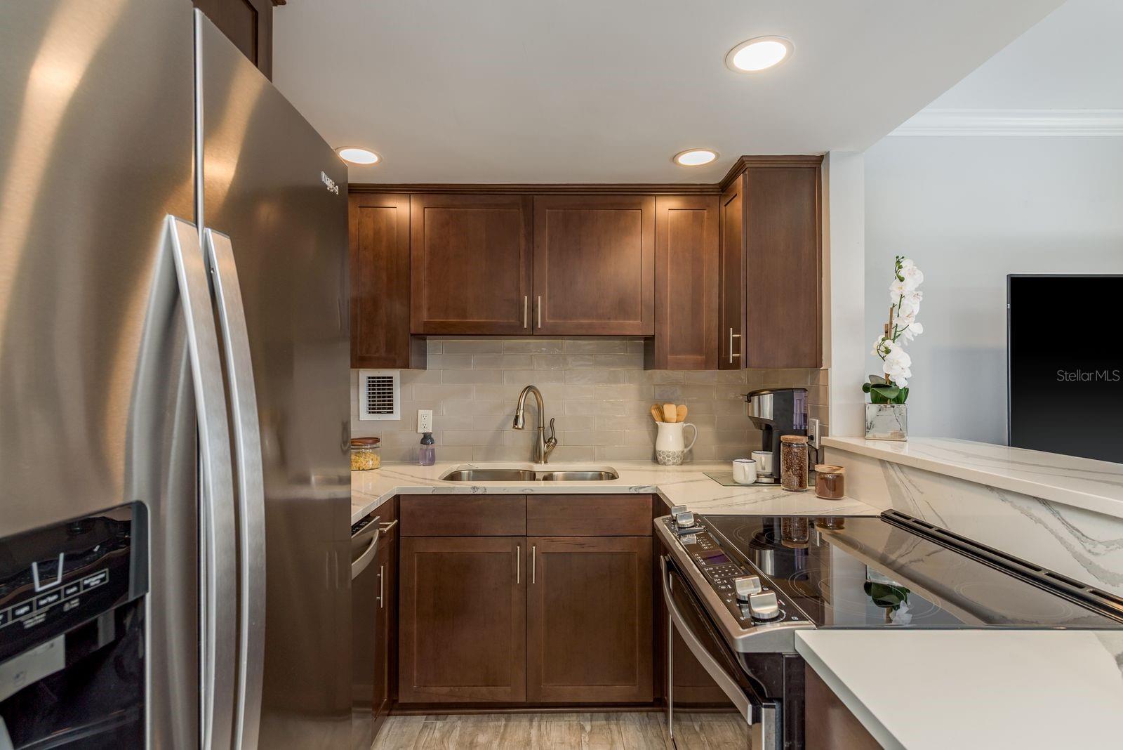 REGATTA BEACH CLUB CONDO - Residential