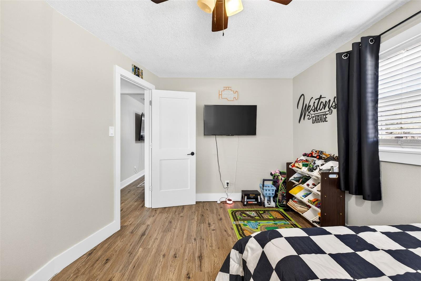 UNPLATTED - Residential