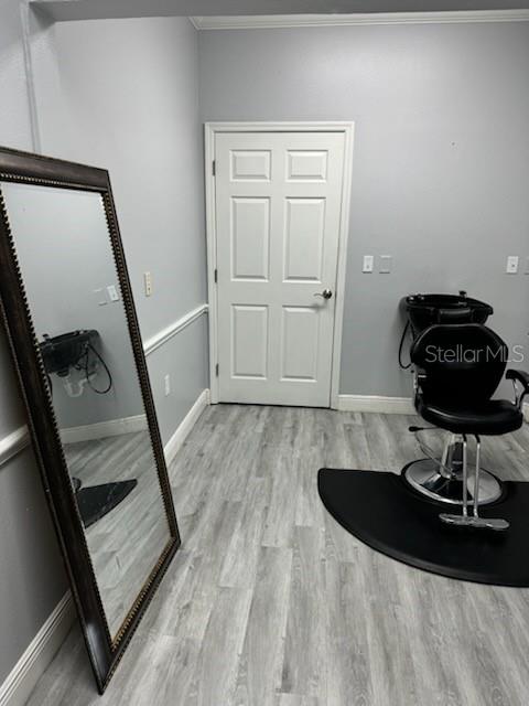 Salon Suite Available in Prime Wesley Chapel Location! 100 sq ft salon suites available for rent in a busy professional park behind Sam’s Club on Hwy 56 — an ideal spot to grow your business! Suite Features: Water & Electric included, Wifi access, 24/7 secure entry. Perfect for Licensed Massage Therapists, Hairdressers, Permanent Makeup Artists, Lash Technicians & more! Shared Amenities: Waiting Room, Kitchen, Washer/Dryer, and Restroom. $880/month. Pictures may not be of exact suites available.