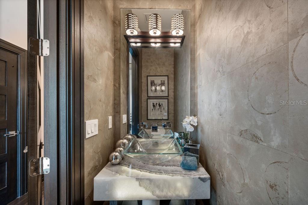 KEENES POINTE - Residential