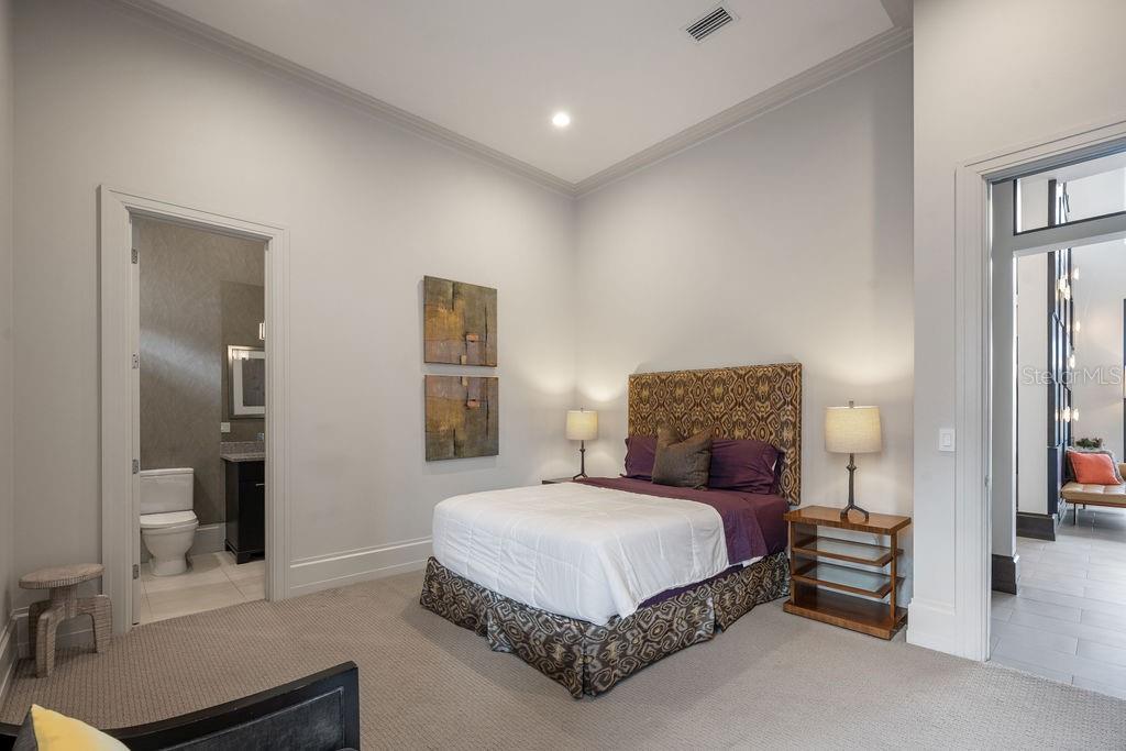 KEENES POINTE - Residential