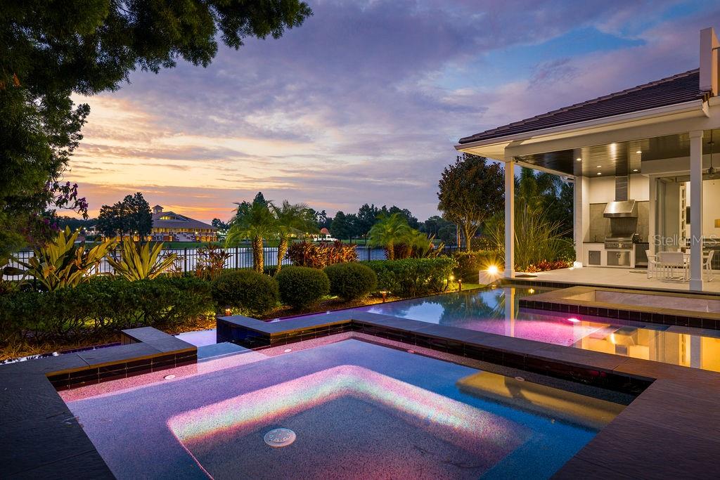 KEENES POINTE - Residential