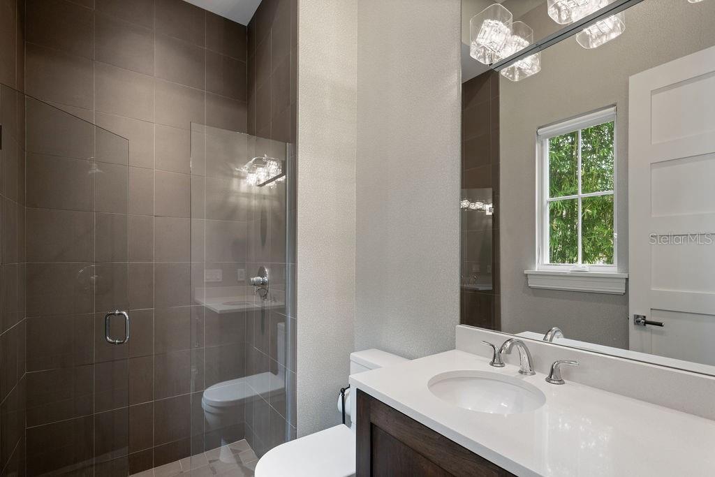 KEENES POINTE - Residential
