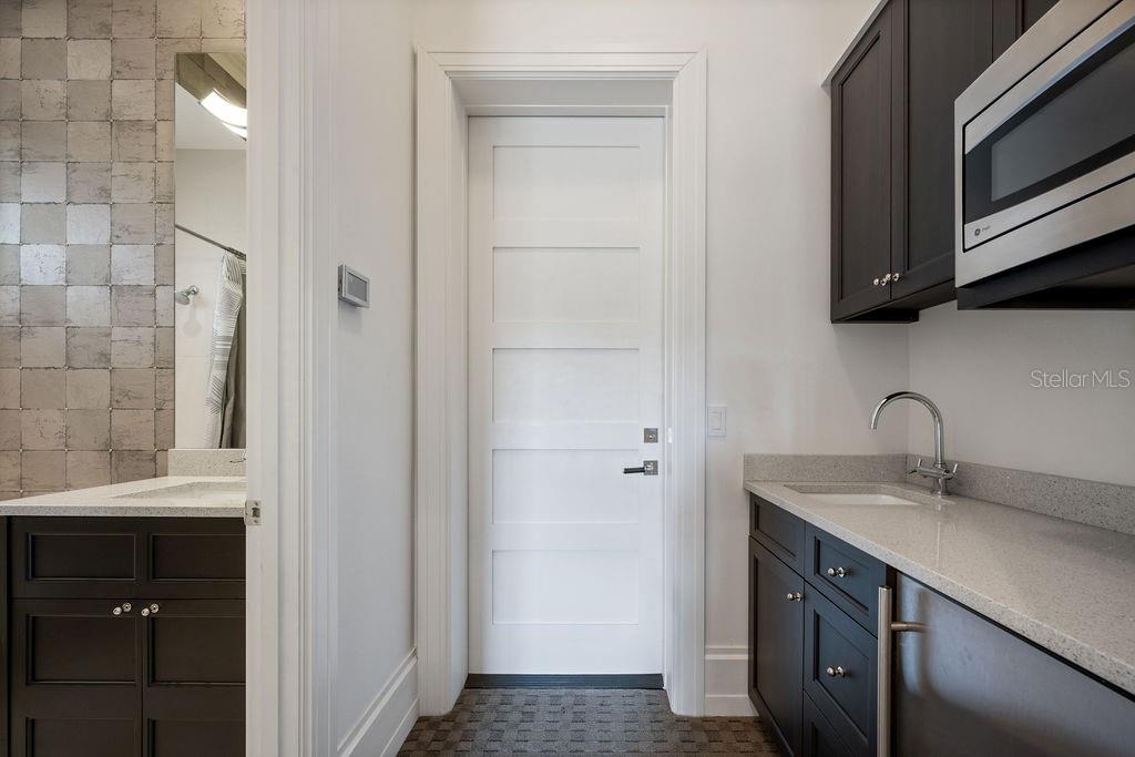 KEENES POINTE - Residential