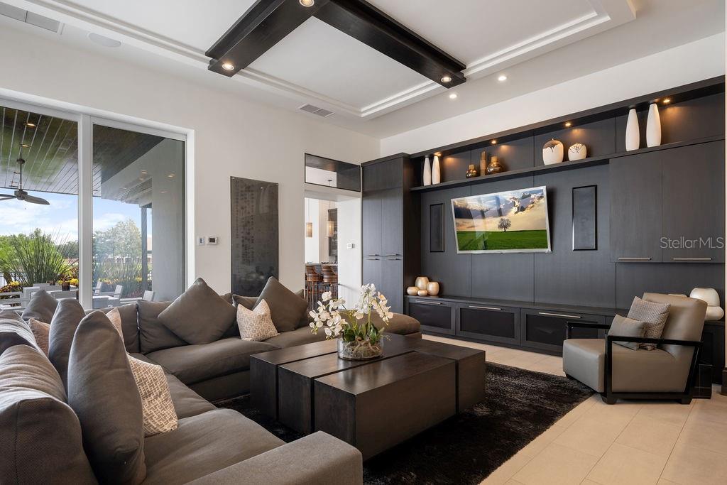 KEENES POINTE - Residential