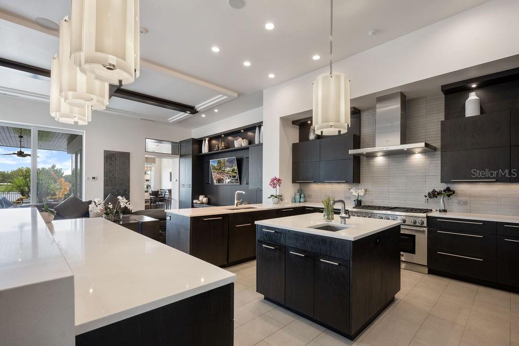 KEENES POINTE - Residential