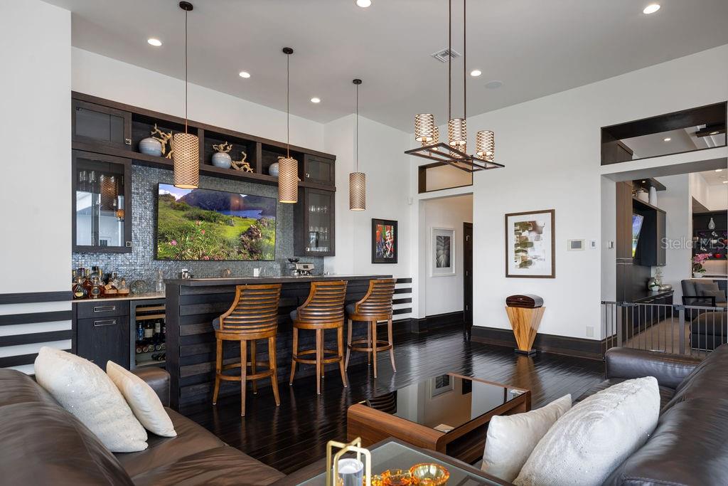 KEENES POINTE - Residential