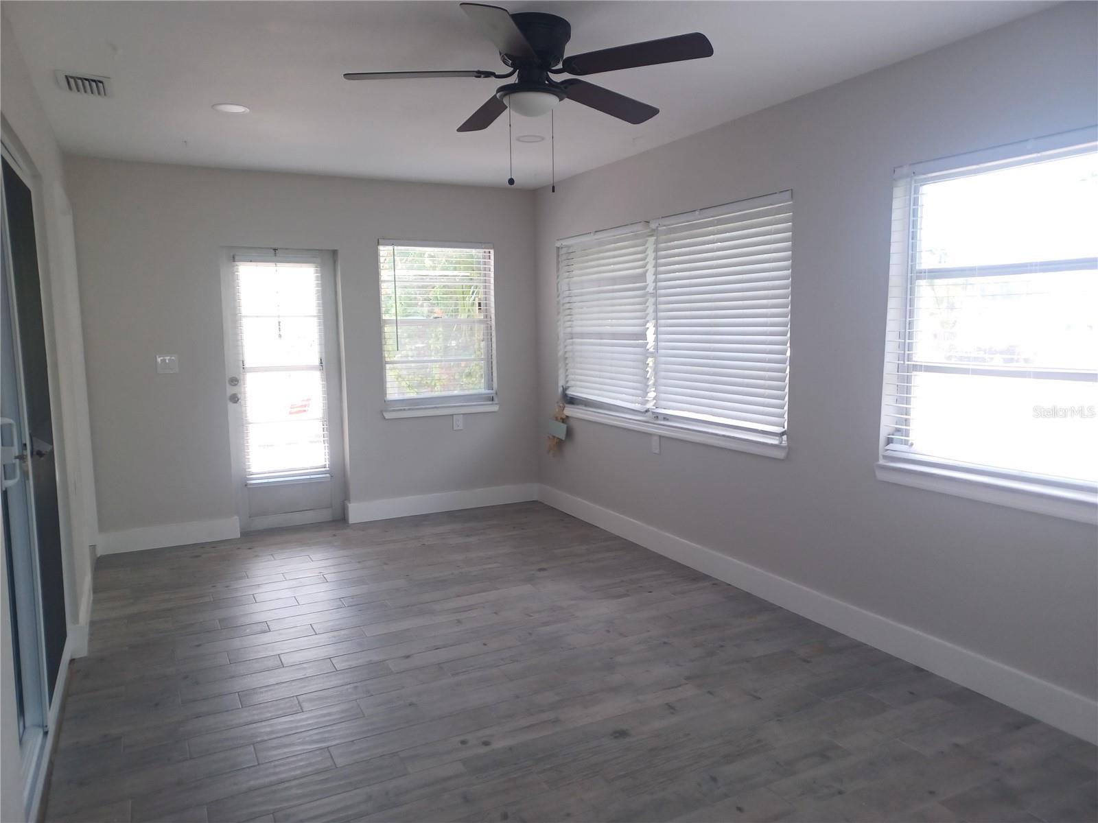 BELLEAIR BEACH YACHT CLUB ESTATES - Residential Lease