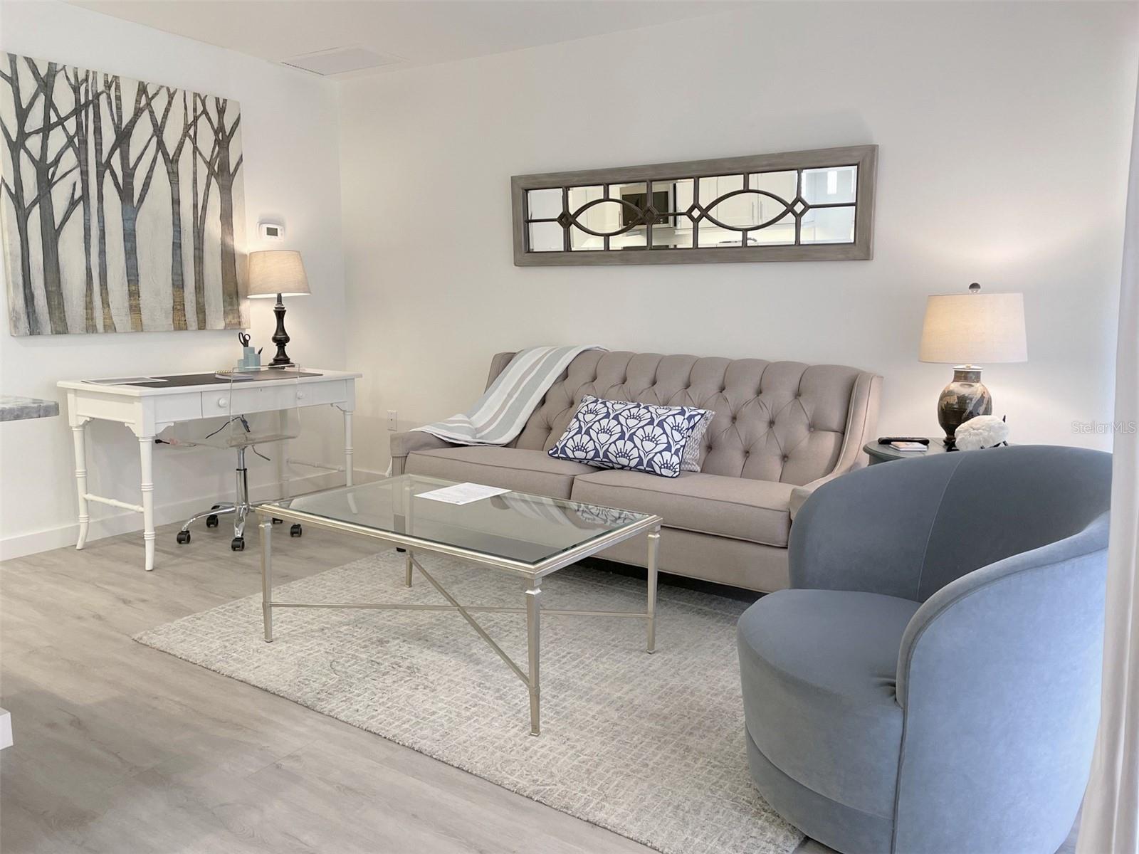 BUNKER OAKS - Residential Lease