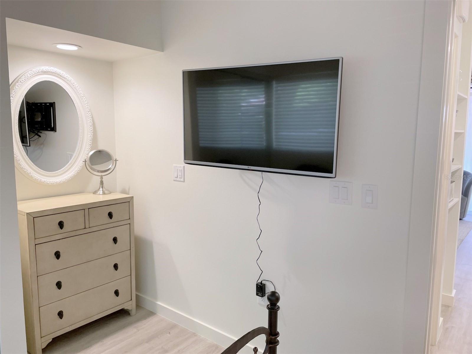 BUNKER OAKS - Residential Lease