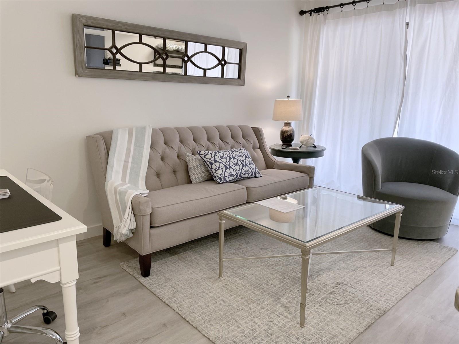 BUNKER OAKS - Residential Lease