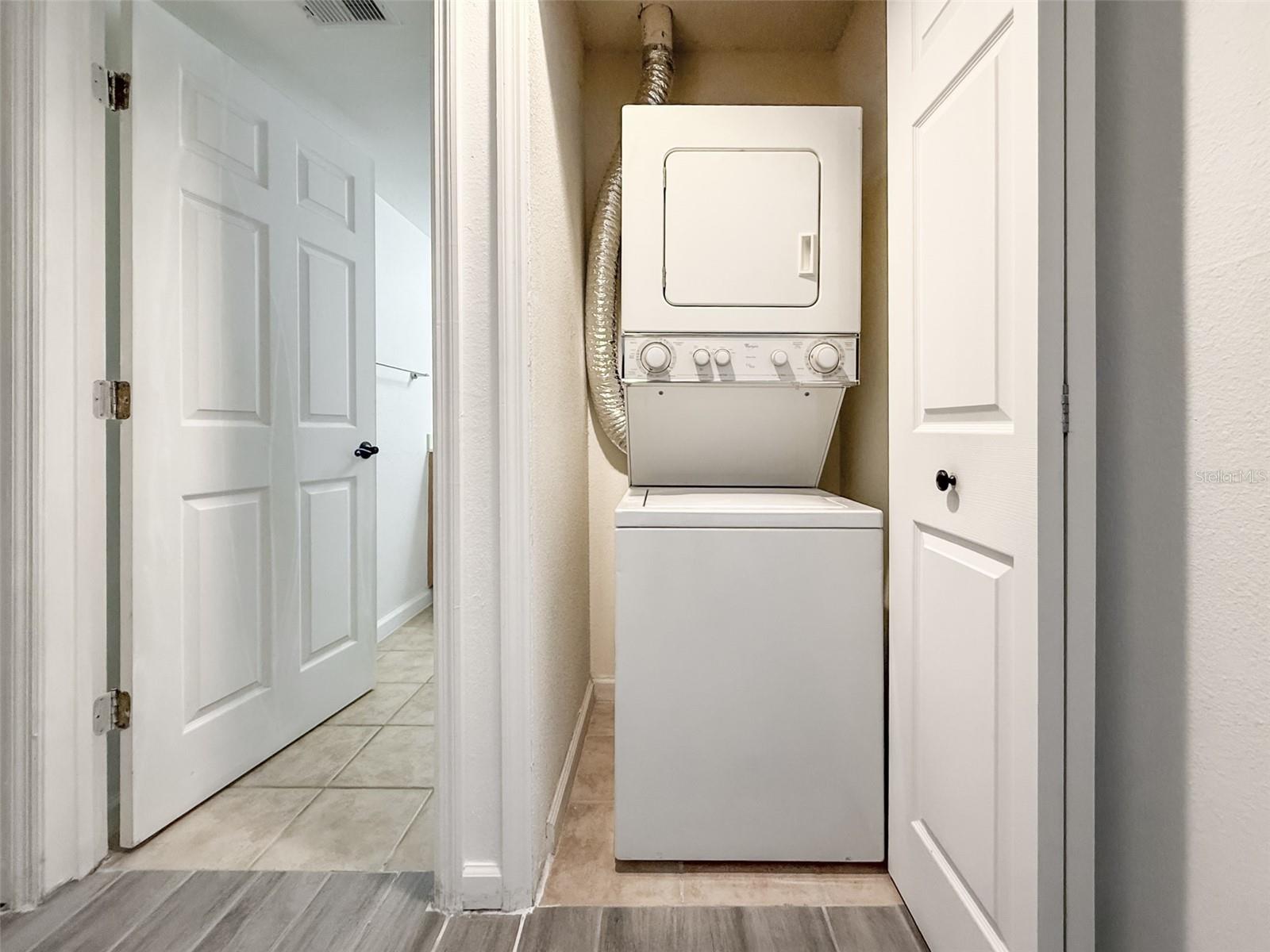 FOUNTAINS AT COUNTRYSIDE CONDO - Residential Lease