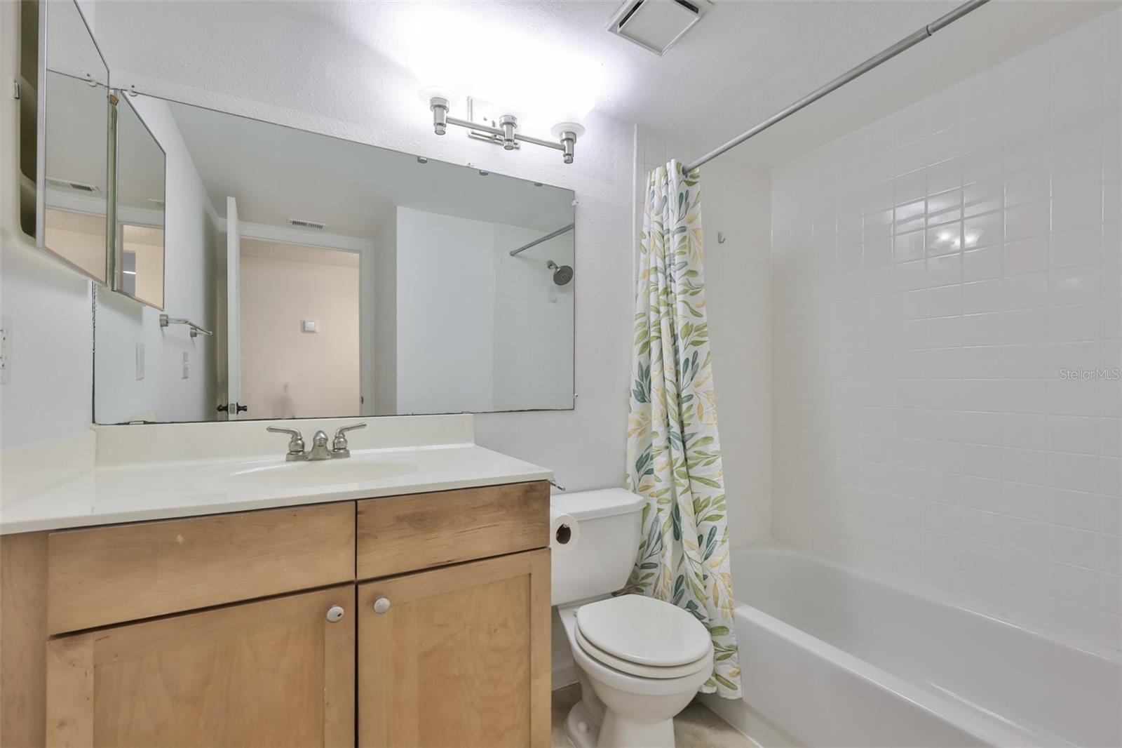 FOUNTAINS AT COUNTRYSIDE CONDO - Residential Lease