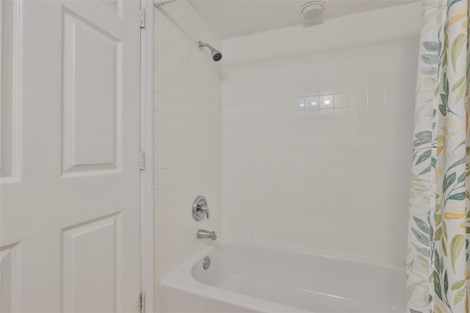 FOUNTAINS AT COUNTRYSIDE CONDO - Residential Lease