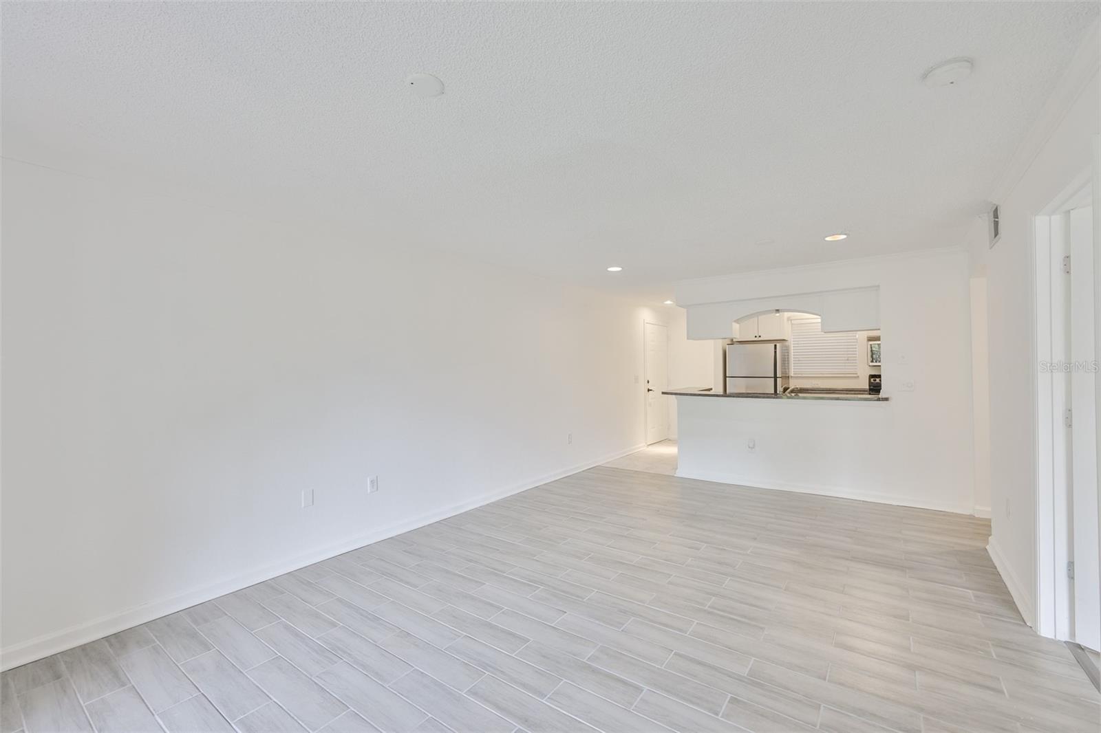 FOUNTAINS AT COUNTRYSIDE CONDO - Residential Lease