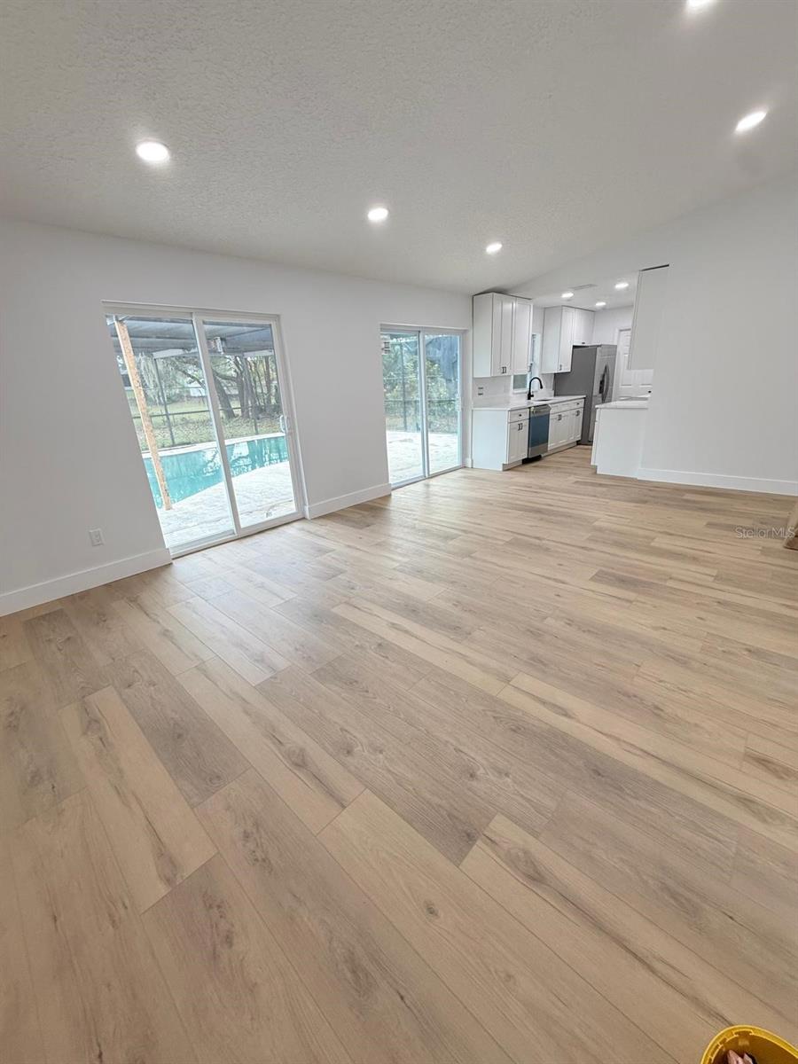 ROLLING LANE - Residential Lease
