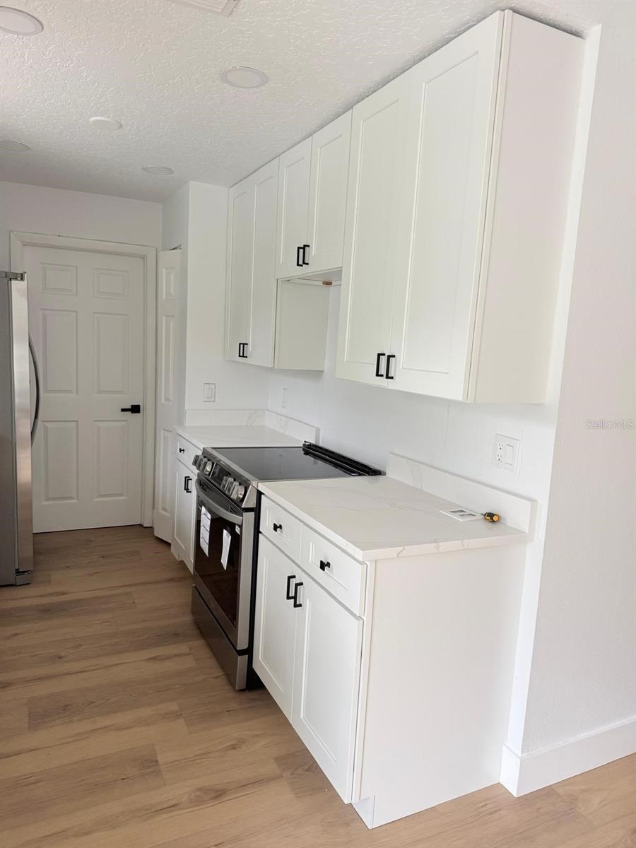 ROLLING LANE - Residential Lease