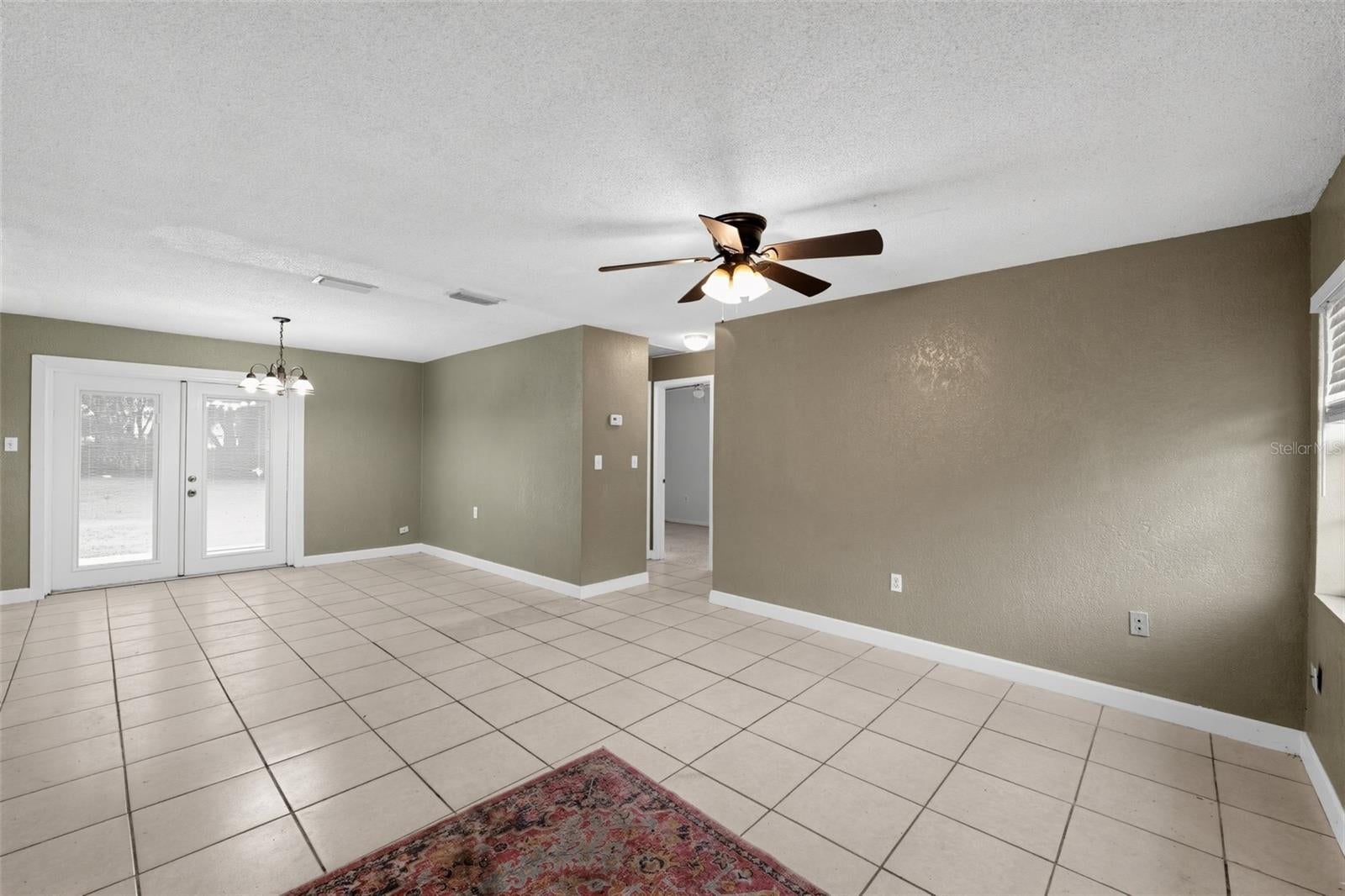 1231 ROBERT KING HIGH DRIVE