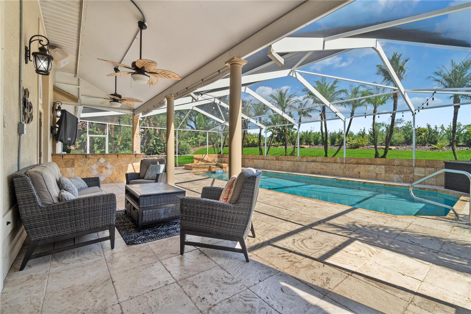 HERON CAY - Residential