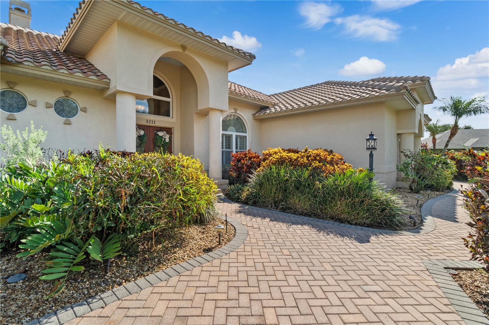 HERON CAY - Residential