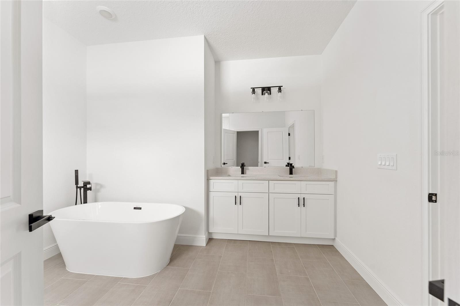 CITRUS SPGS UNIT 13 - Residential