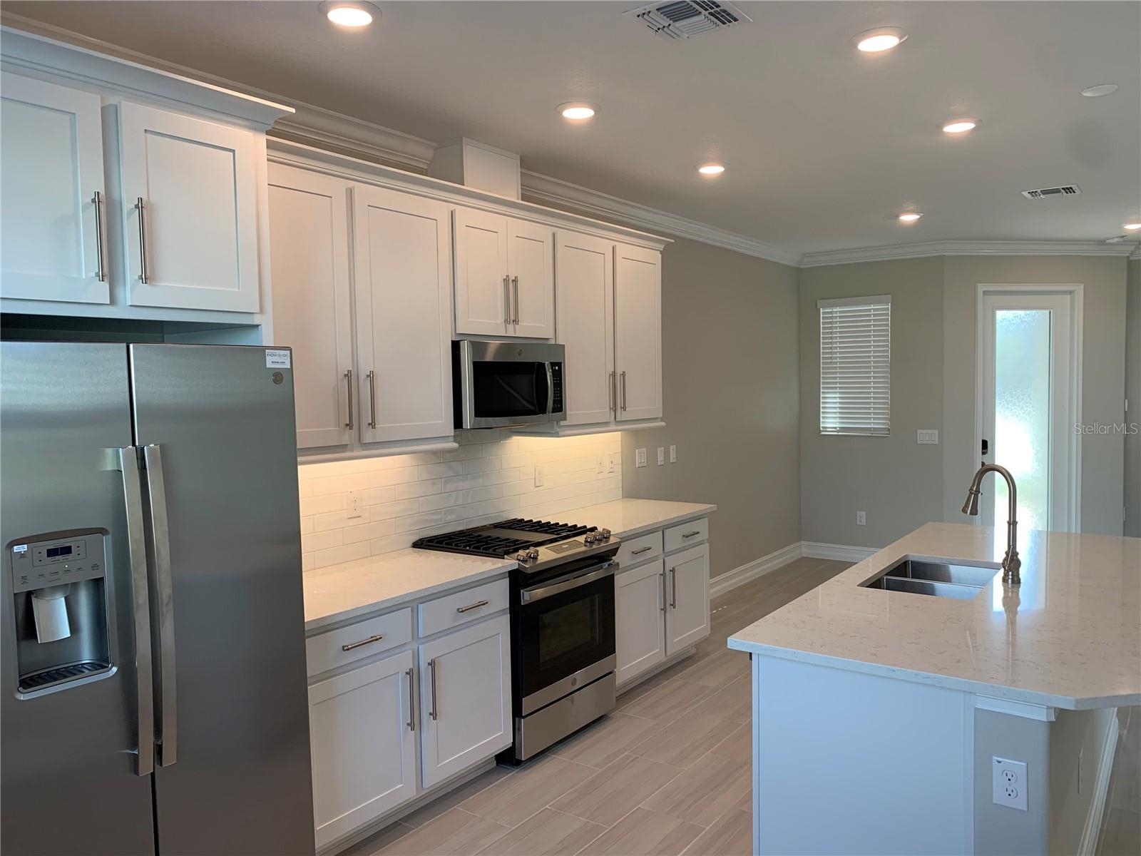 ESTANCIA PH 4 - Residential