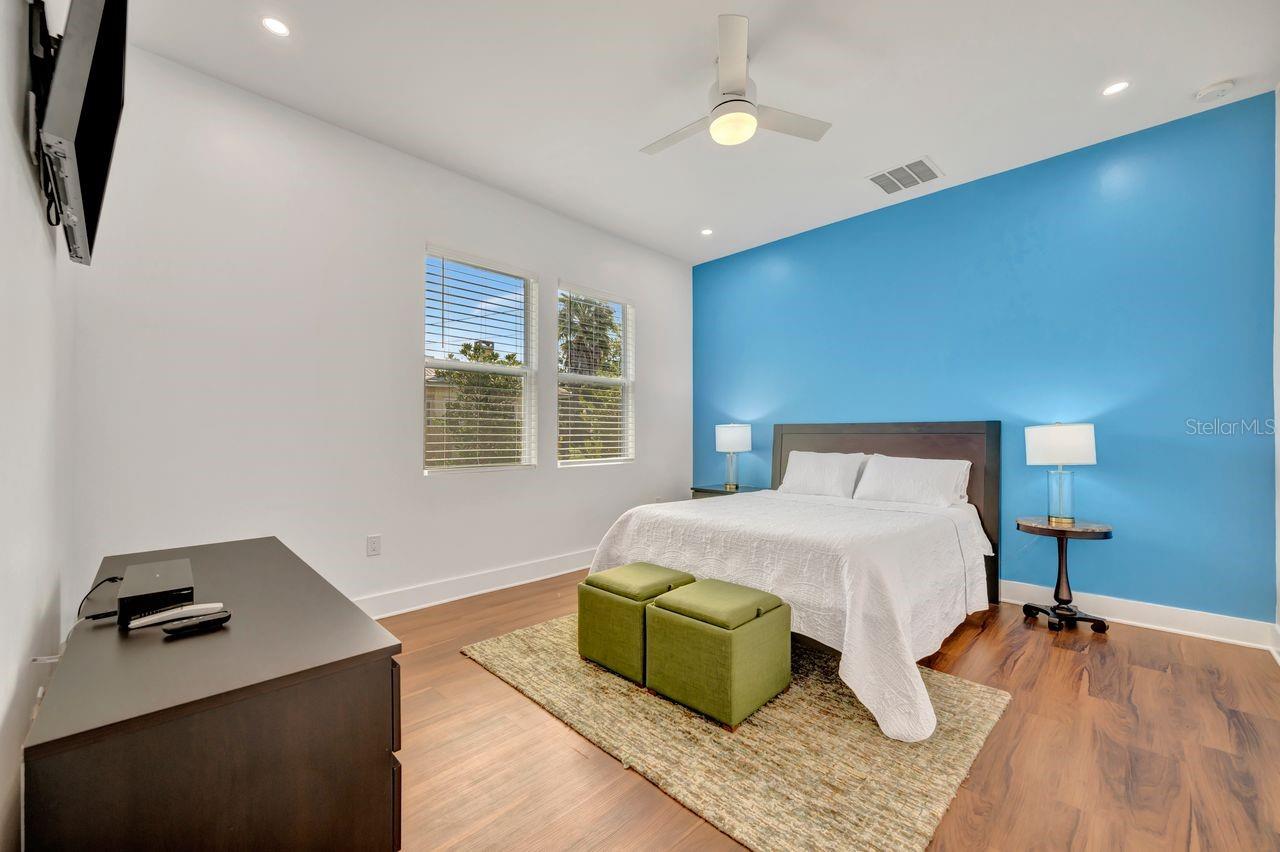 TURMANS EAST YBOR - Residential