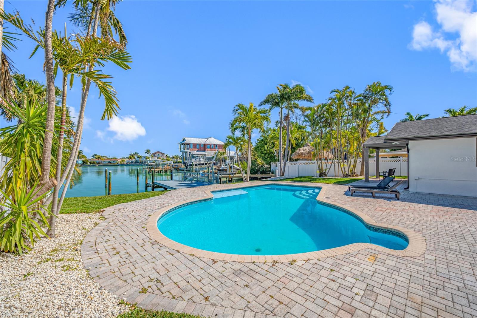 SOUTH CSWY ISLE YACHT CLUB ADD - Residential