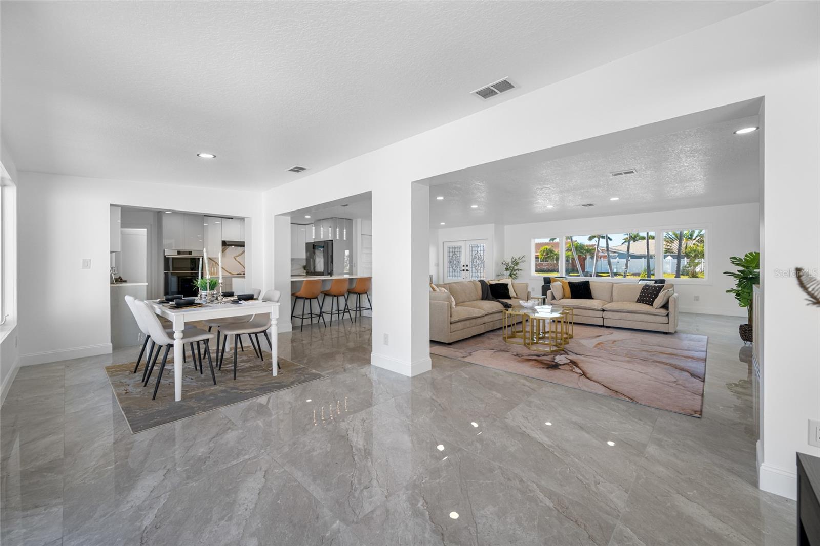 SOUTH CSWY ISLE YACHT CLUB ADD - Residential