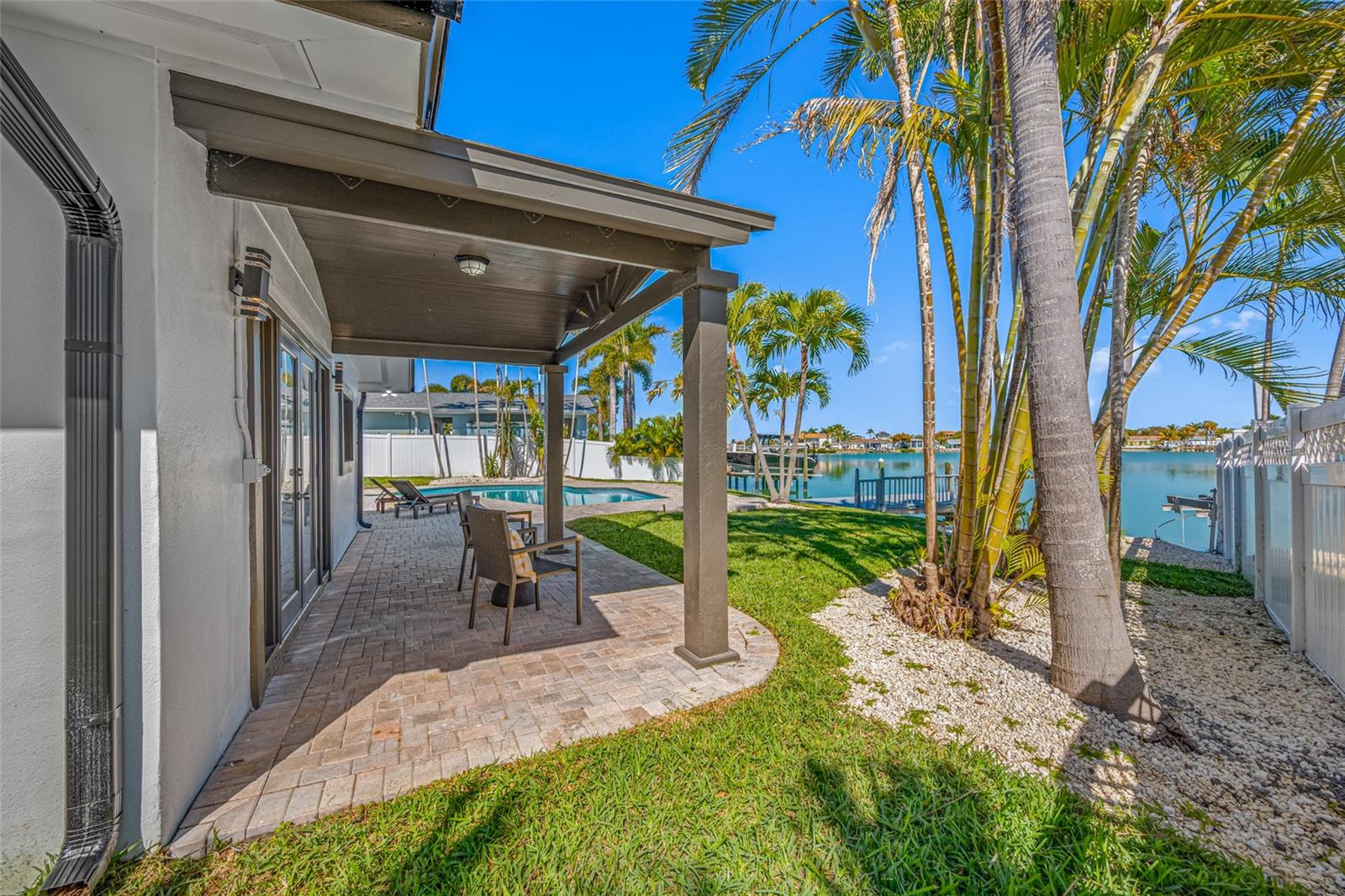 SOUTH CSWY ISLE YACHT CLUB ADD - Residential