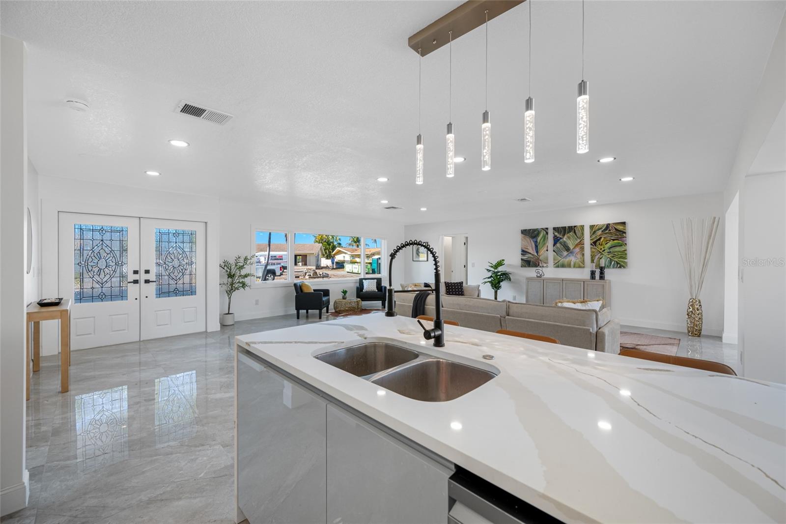 SOUTH CSWY ISLE YACHT CLUB ADD - Residential