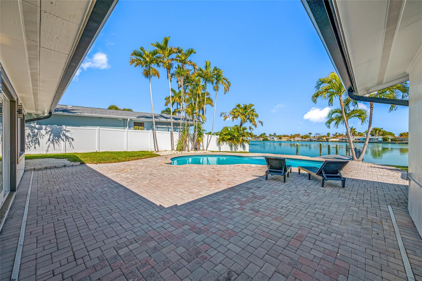 SOUTH CSWY ISLE YACHT CLUB ADD - Residential