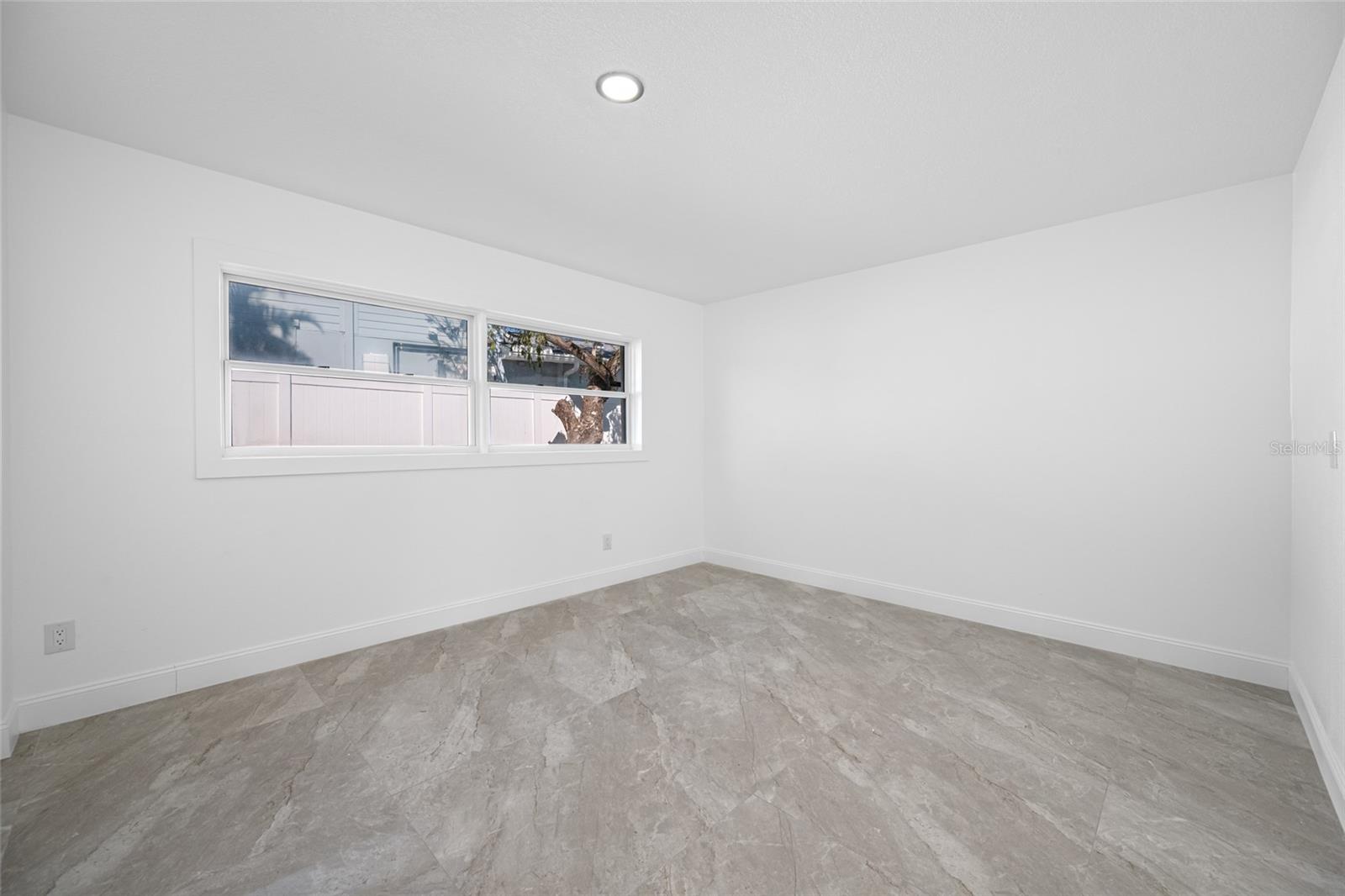 SOUTH CSWY ISLE YACHT CLUB ADD - Residential