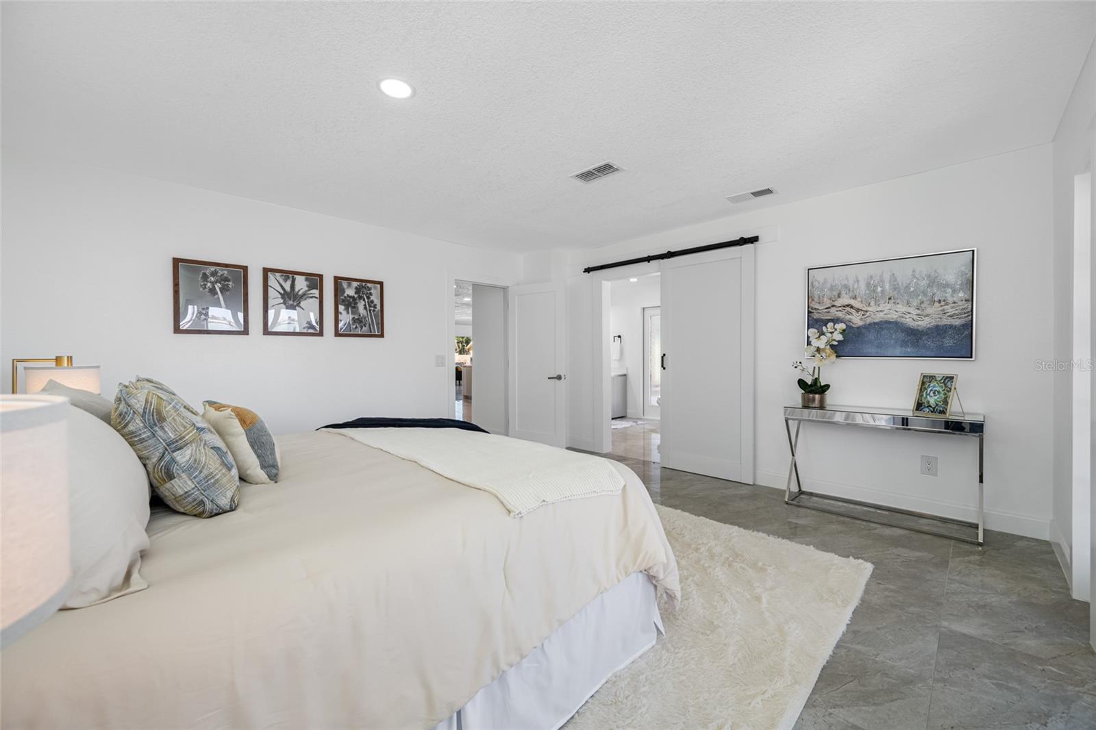 SOUTH CSWY ISLE YACHT CLUB ADD - Residential