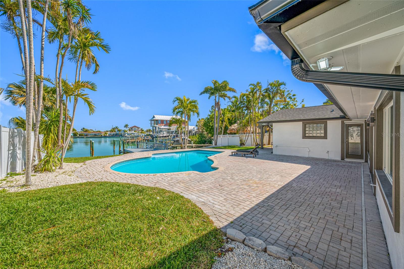 SOUTH CSWY ISLE YACHT CLUB ADD - Residential