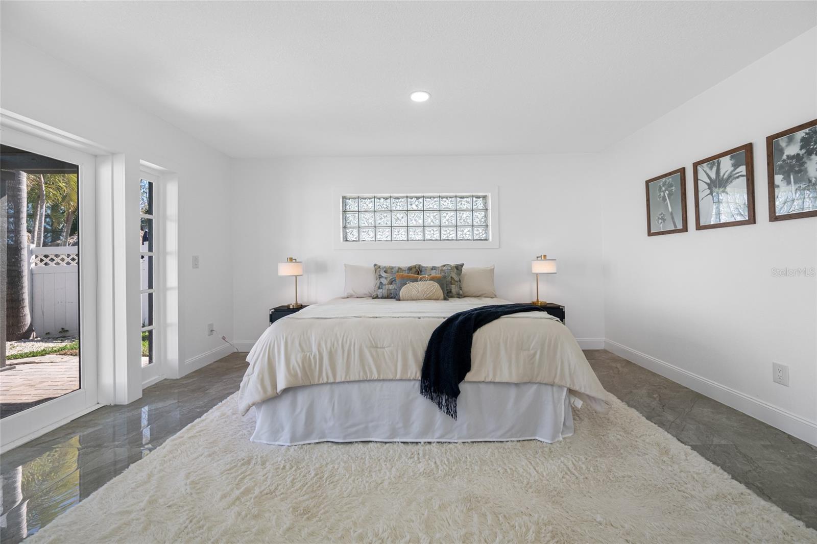 SOUTH CSWY ISLE YACHT CLUB ADD - Residential