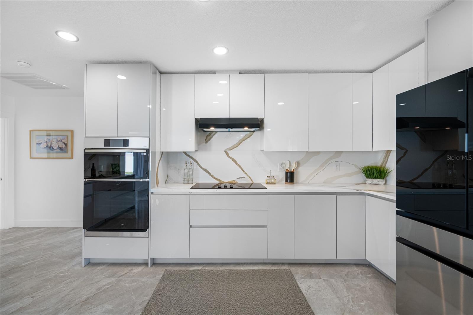 SOUTH CSWY ISLE YACHT CLUB ADD - Residential