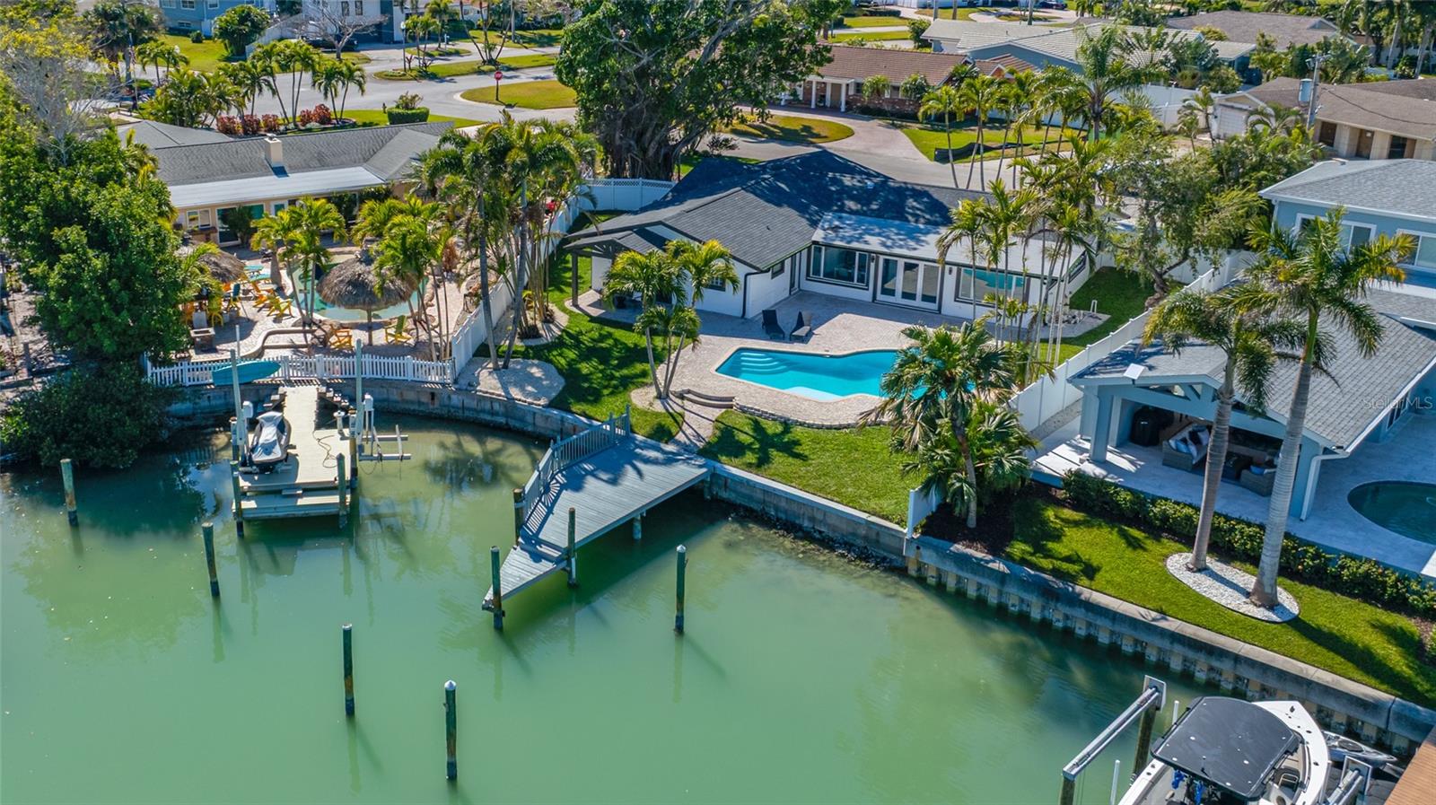 SOUTH CSWY ISLE YACHT CLUB ADD - Residential