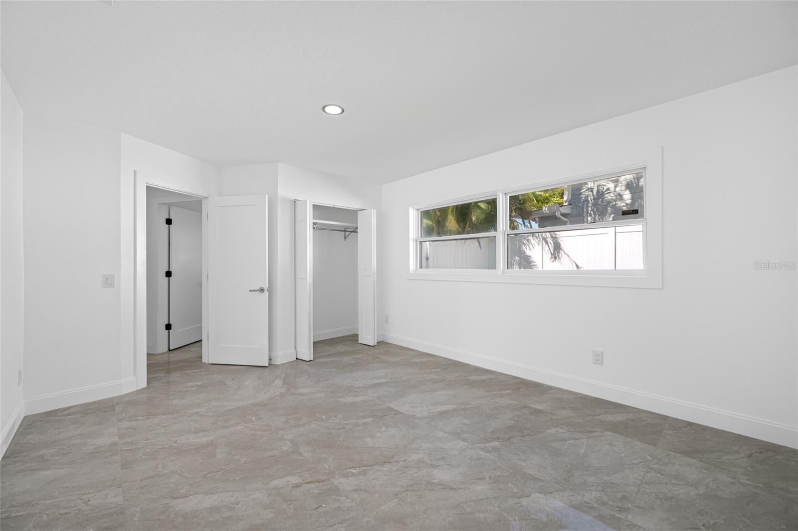 SOUTH CSWY ISLE YACHT CLUB ADD - Residential