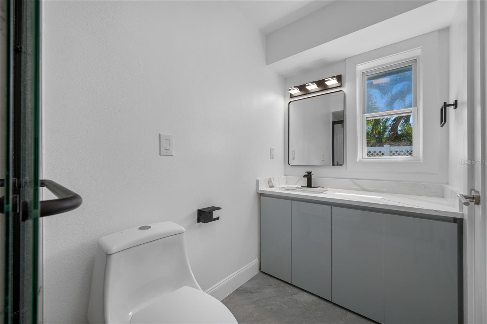 SOUTH CSWY ISLE YACHT CLUB ADD - Residential