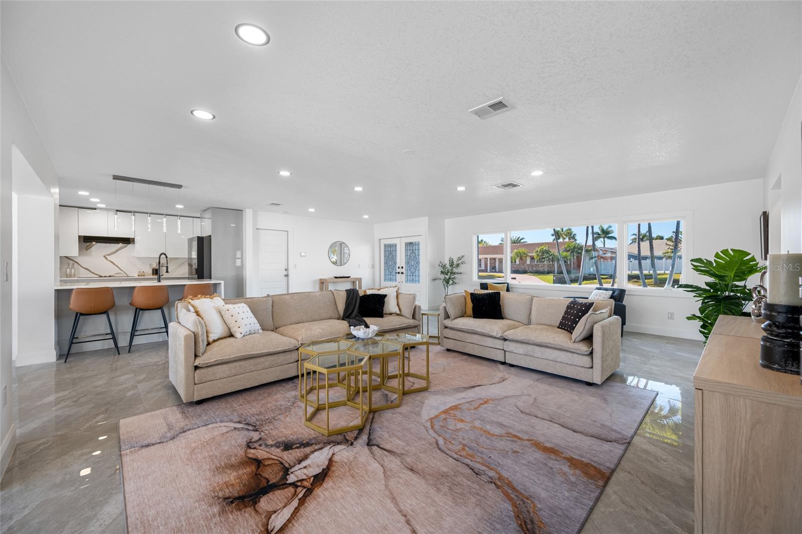 SOUTH CSWY ISLE YACHT CLUB ADD - Residential