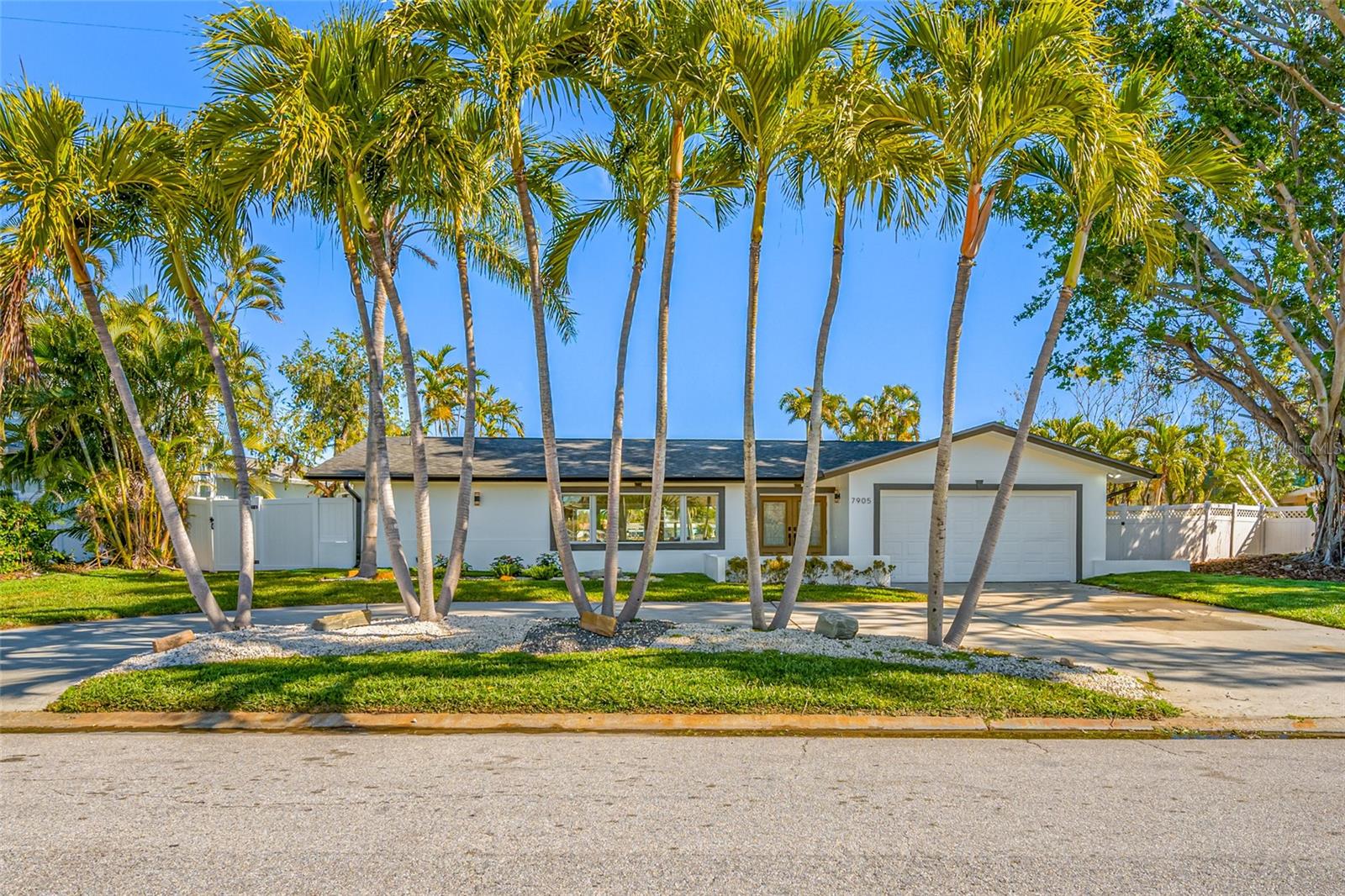 SOUTH CSWY ISLE YACHT CLUB ADD - Residential