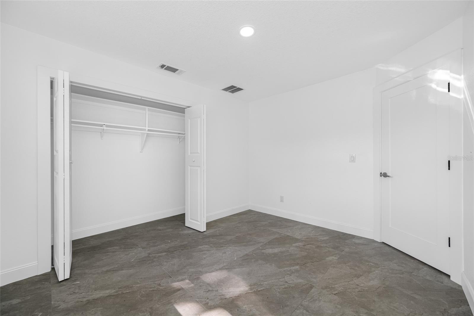 SOUTH CSWY ISLE YACHT CLUB ADD - Residential