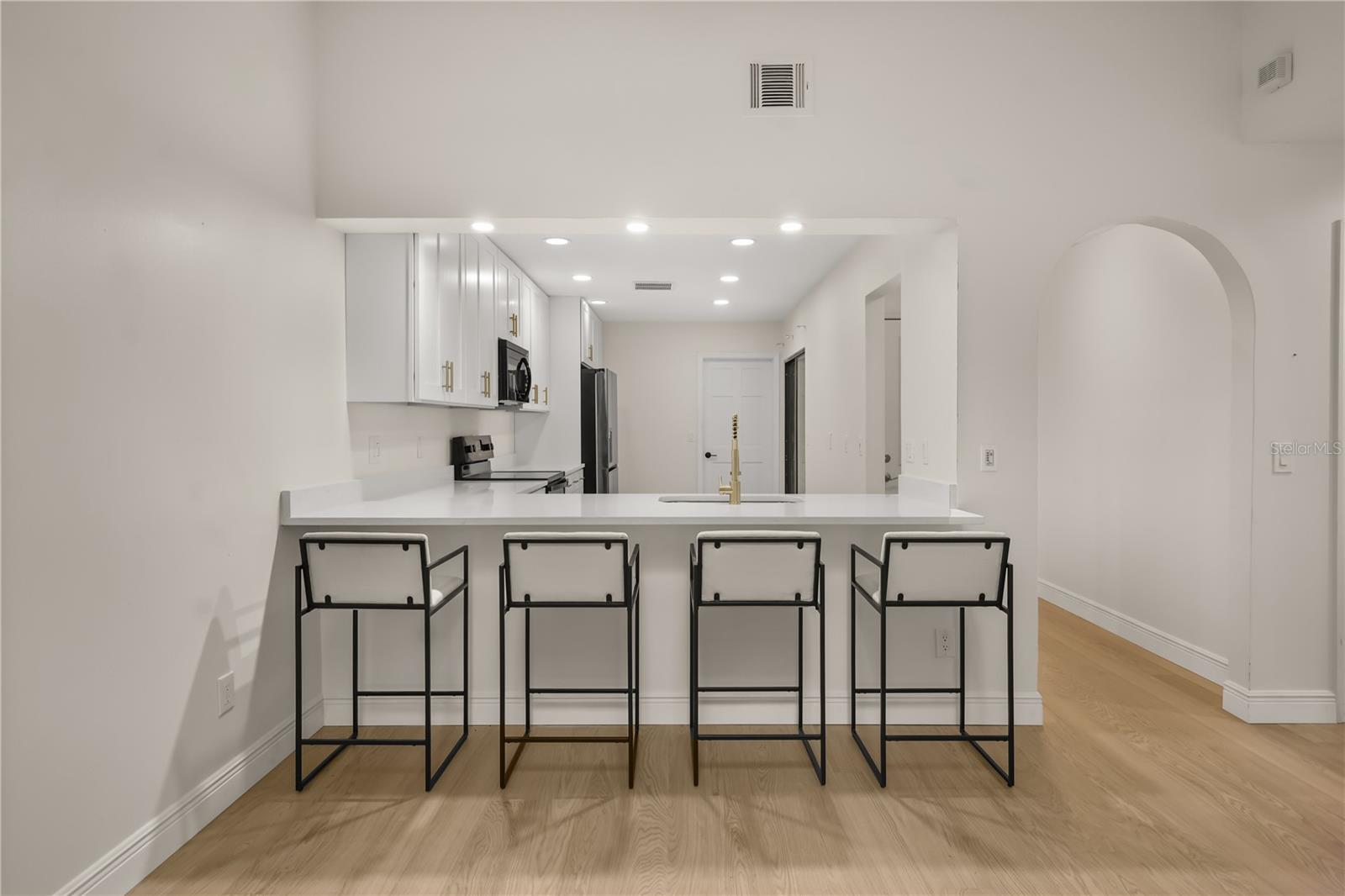 7528 CHAPELHILL DRIVE