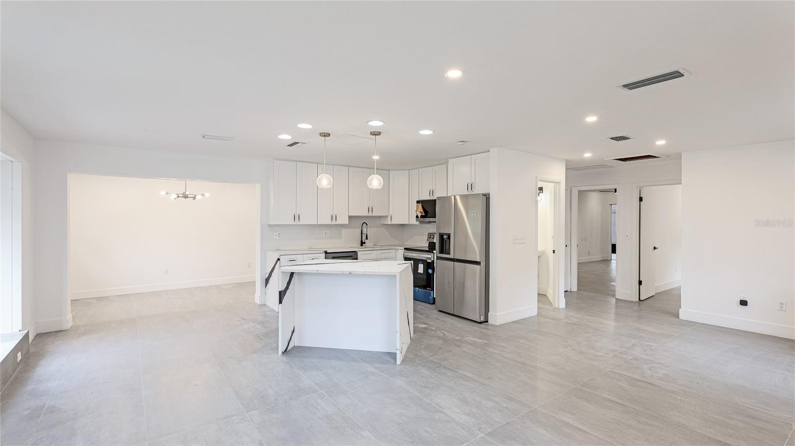 2539 HUNTINGTON AVENUE