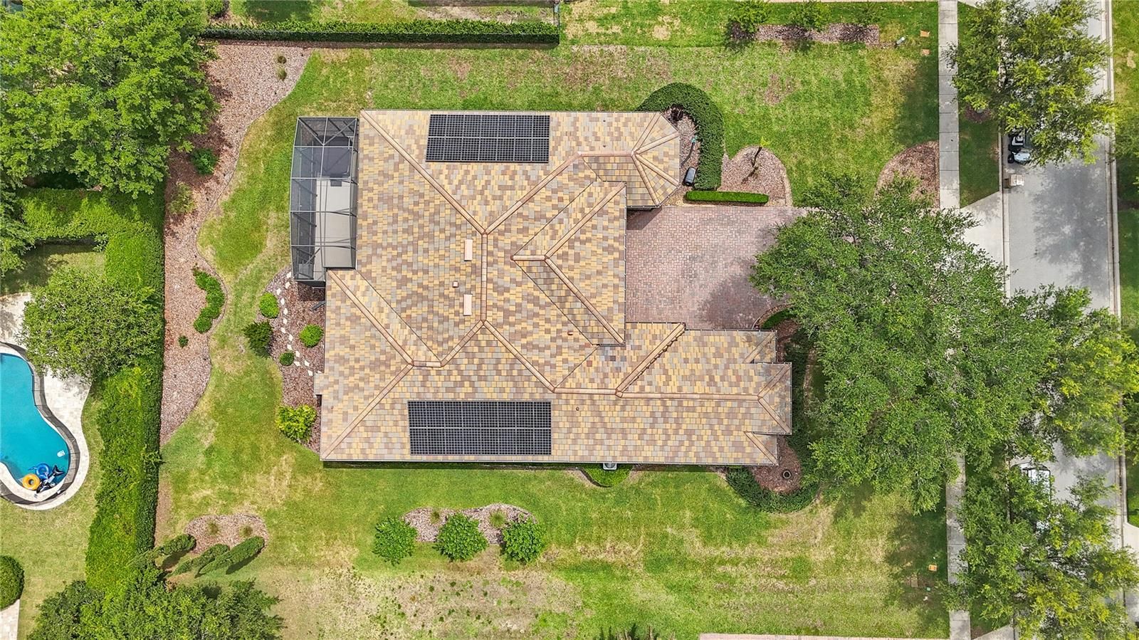 HEATHROW COUNTRY ESTATE - Residential